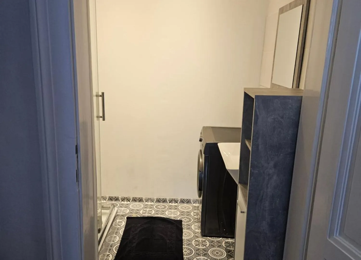 Apartment Gold Appartman Vienna Austria